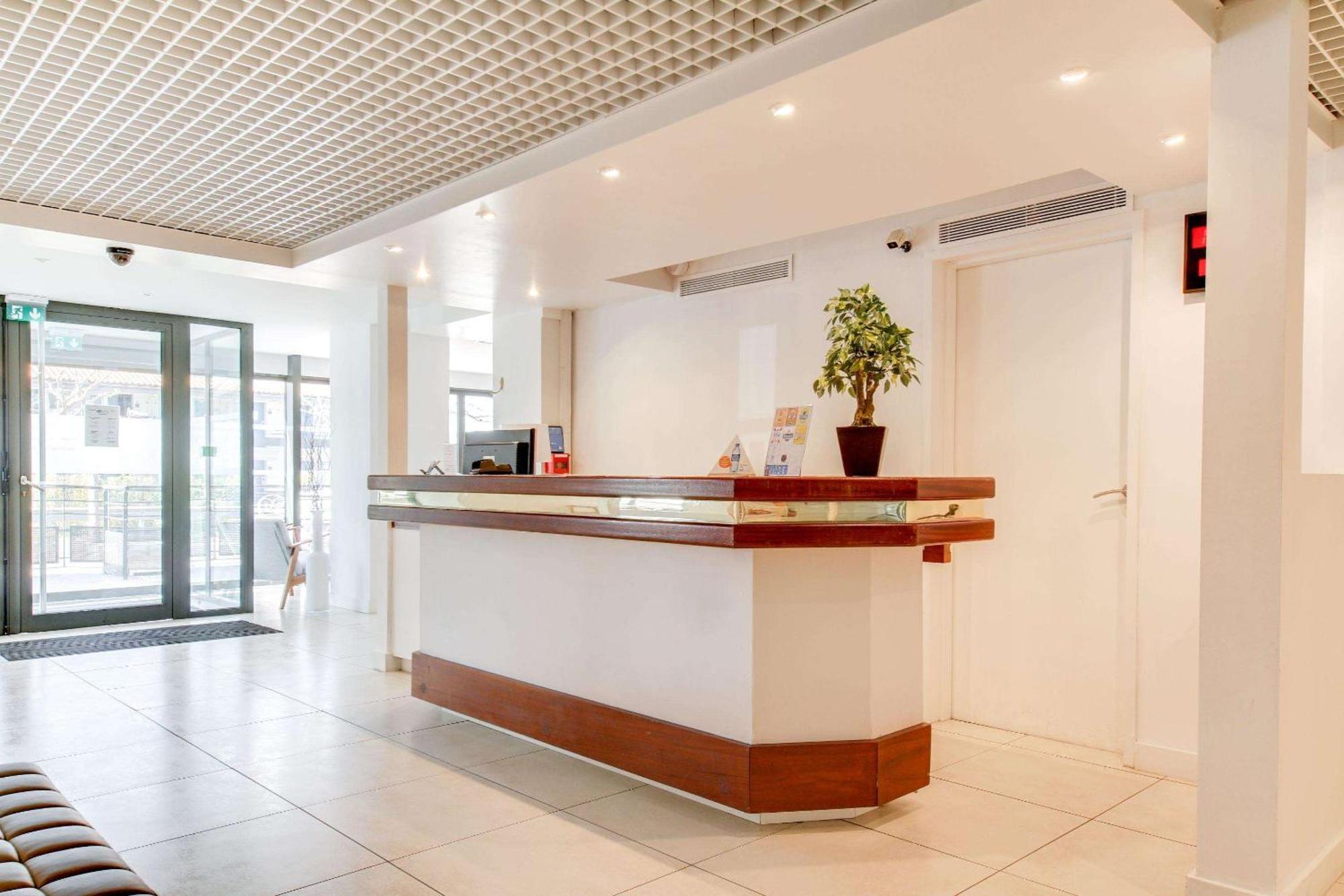 Brit Hotel Porte D'Espagne Περπινιάν Εξωτερικό φωτογραφία