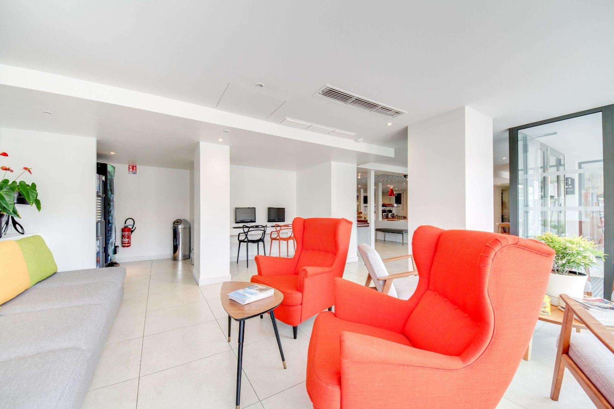 Brit Hotel Porte D'Espagne Περπινιάν Εξωτερικό φωτογραφία