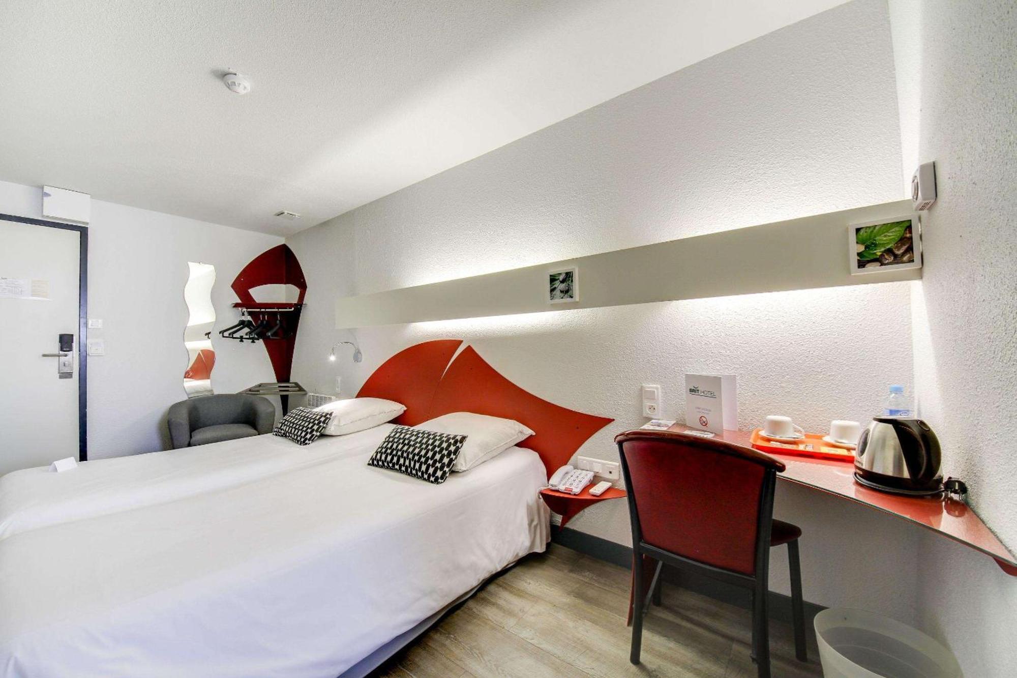 Brit Hotel Porte D'Espagne Περπινιάν Εξωτερικό φωτογραφία