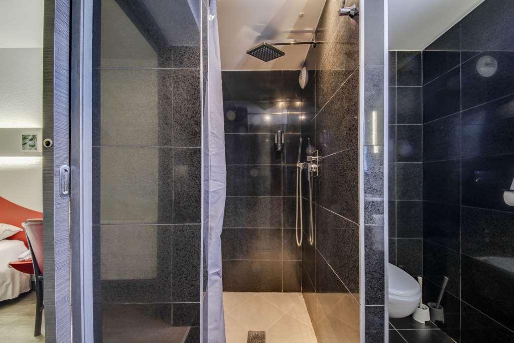 Brit Hotel Porte D'Espagne Περπινιάν Δωμάτιο φωτογραφία
