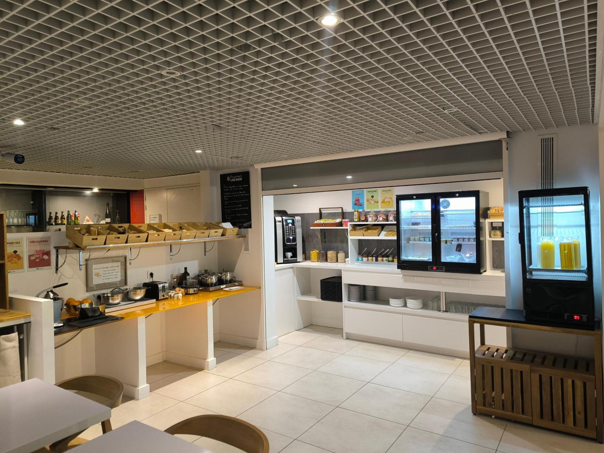 Brit Hotel Porte D'Espagne Περπινιάν Εξωτερικό φωτογραφία